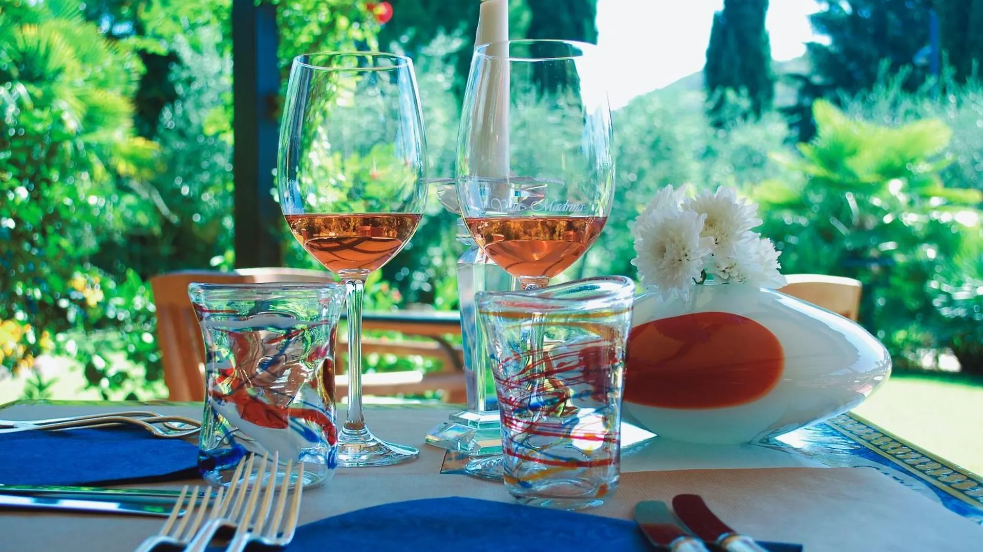 Villa Madrina Lovely And Dynamic Hotel Garda  4*, Garda (Verona) Italy