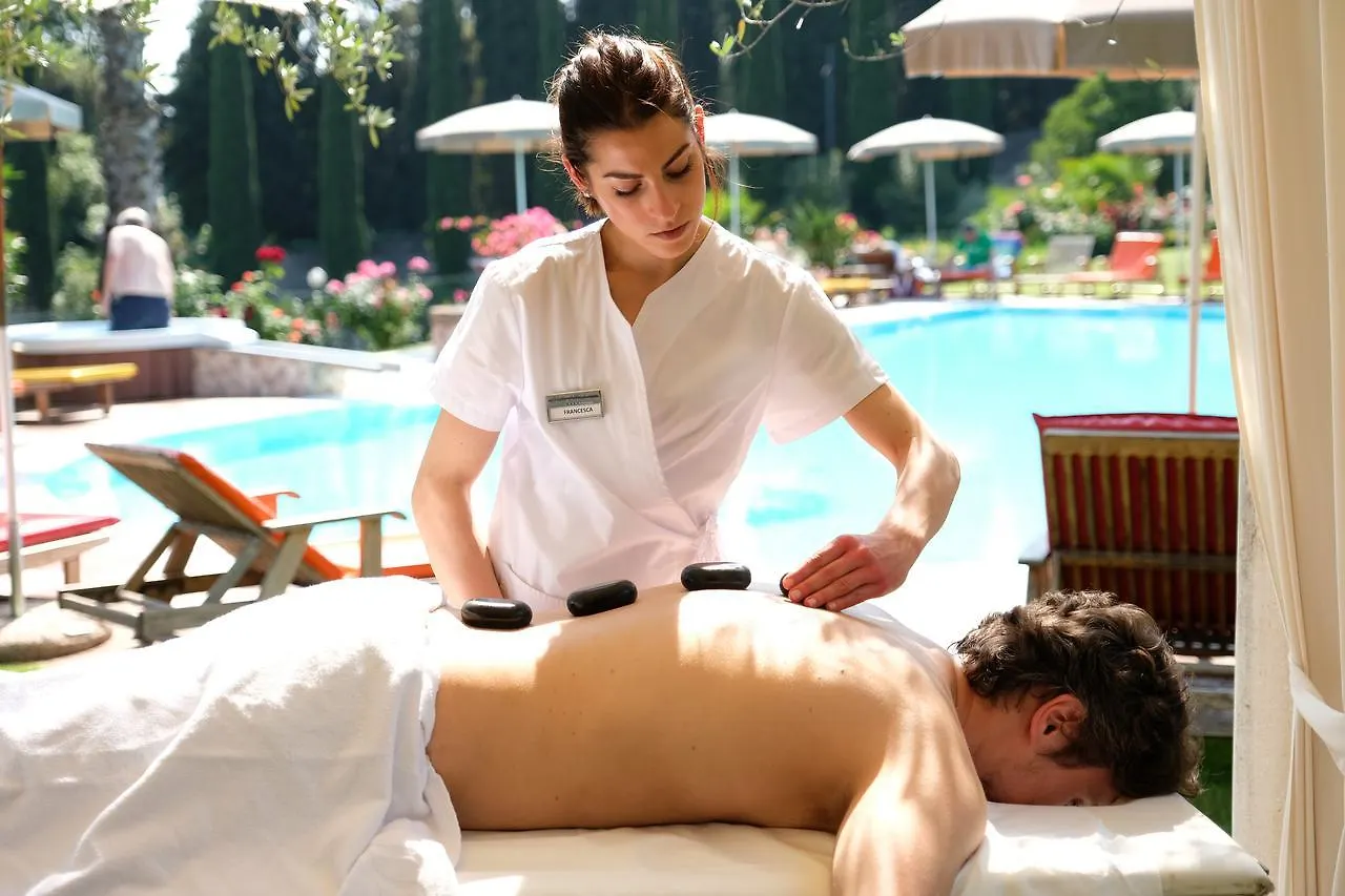 Villa Madrina Lovely And Dynamic Hotel غارْدا
