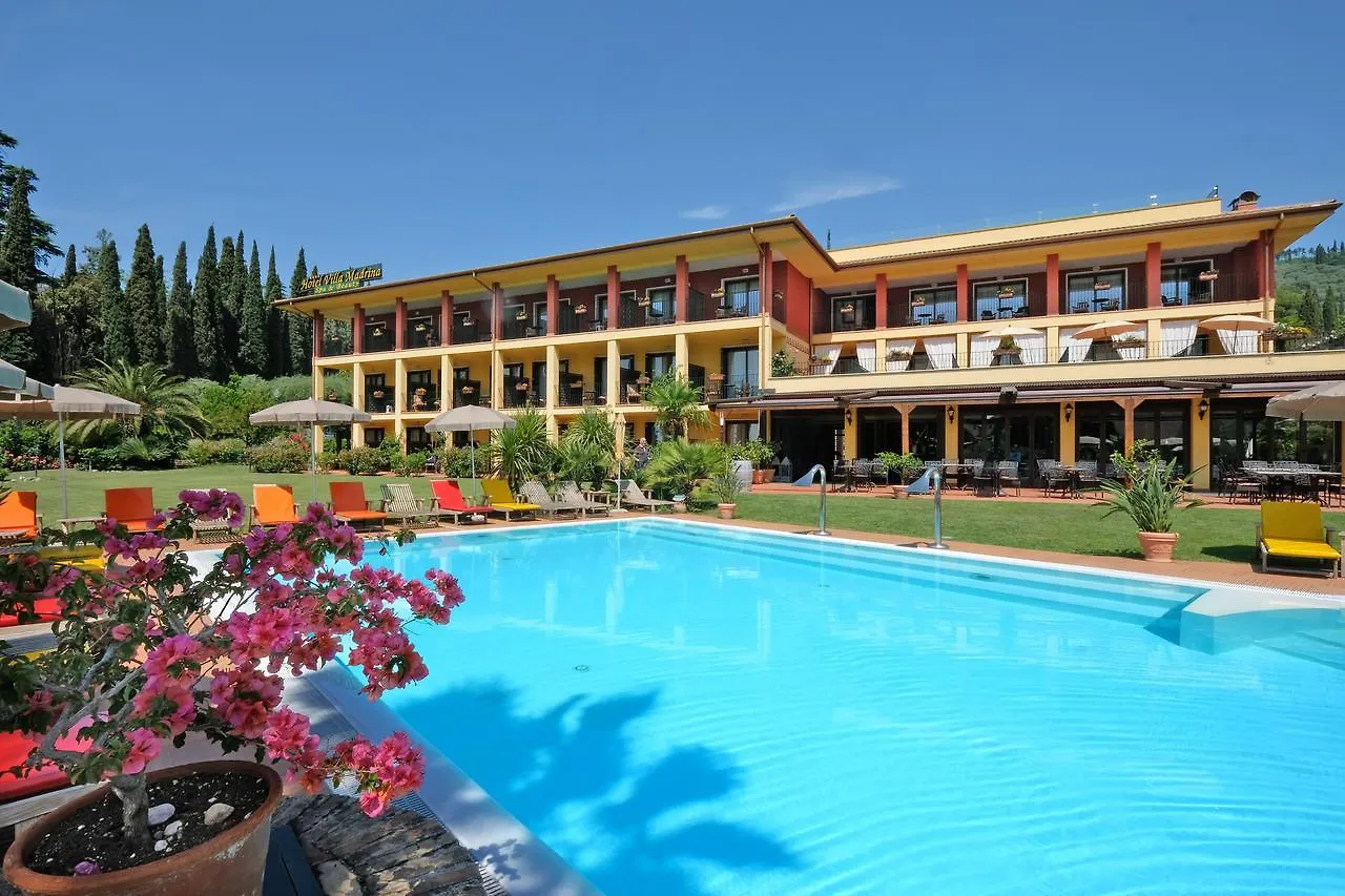 Villa Madrina Lovely And Dynamic Hotel Garda  4*, Garda (Verona) Italy
