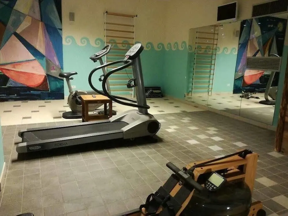 Villa Madrina Lovely And Dynamic Hotel Garda  4*, Garda (Verona)