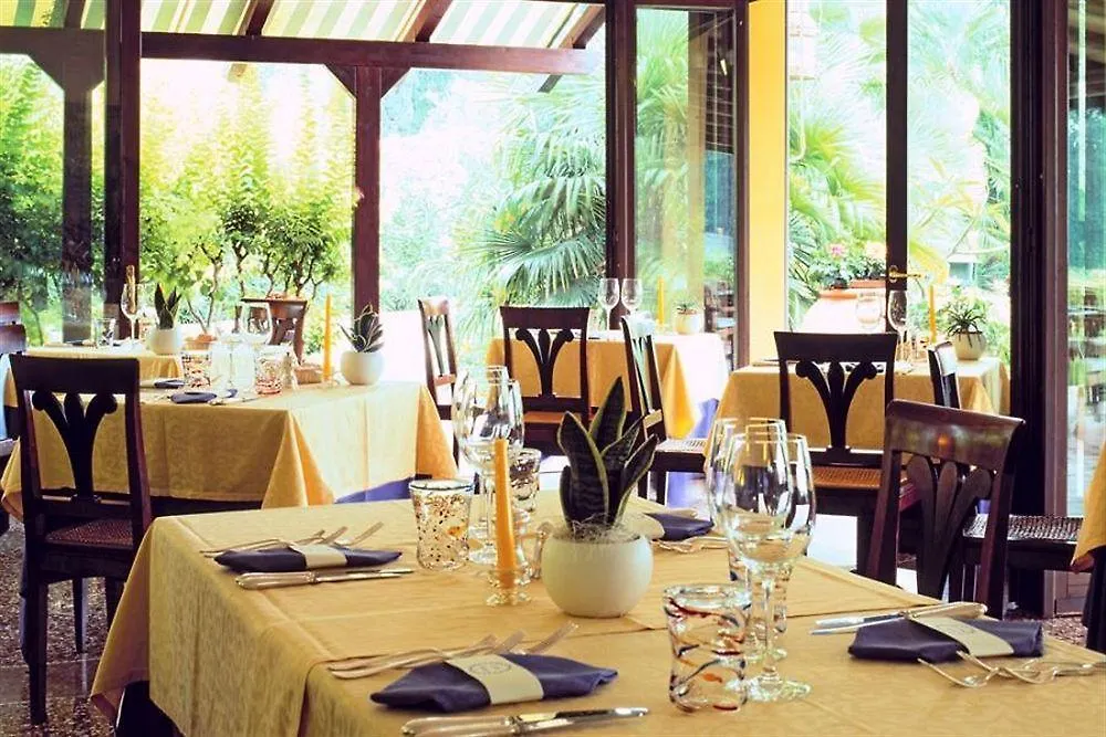 ****  Villa Madrina Lovely And Dynamic Hotel Garda  Włochy